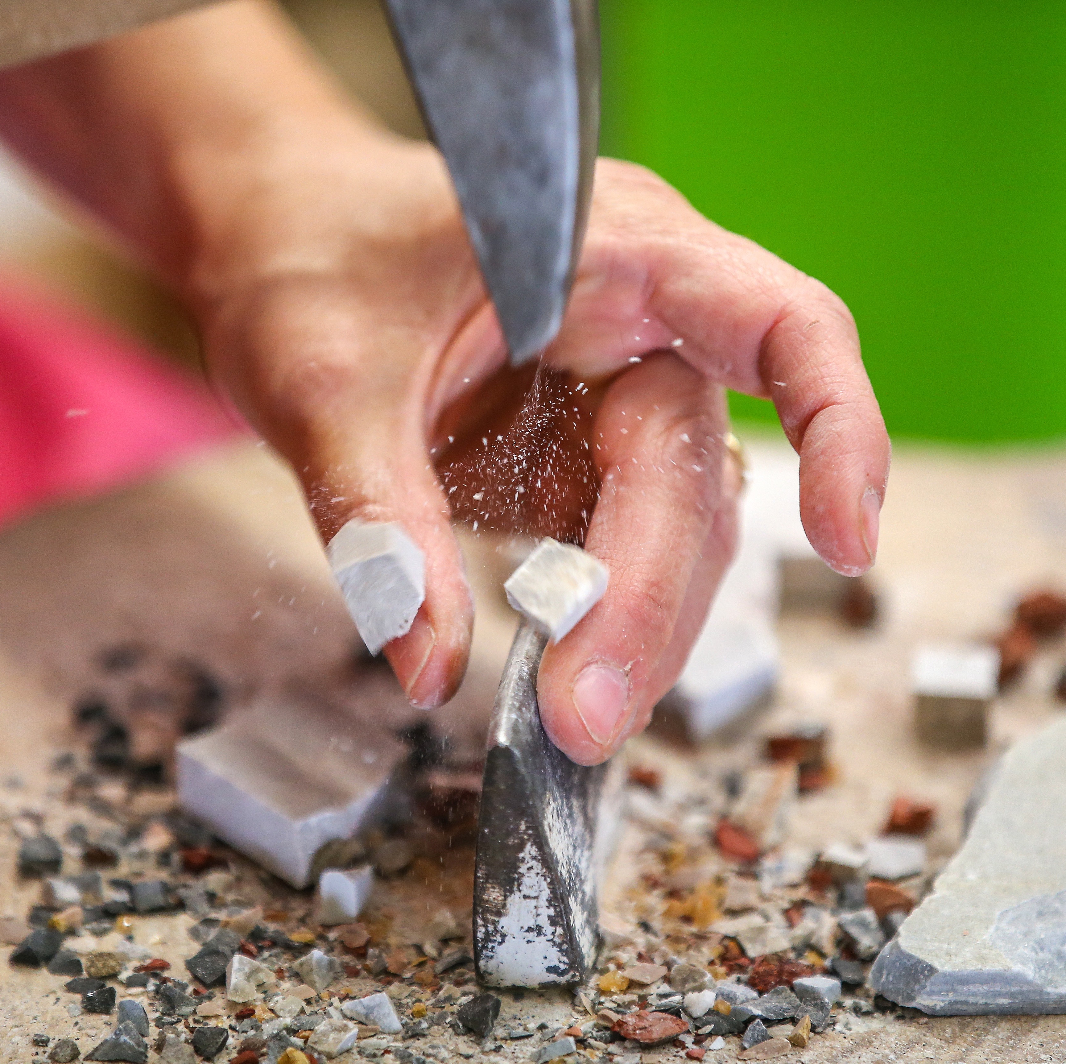 VISITA GUIDATA AL LABORATORIO DI MOSAICO PER SCOLARESCHE E PER GRUPPI